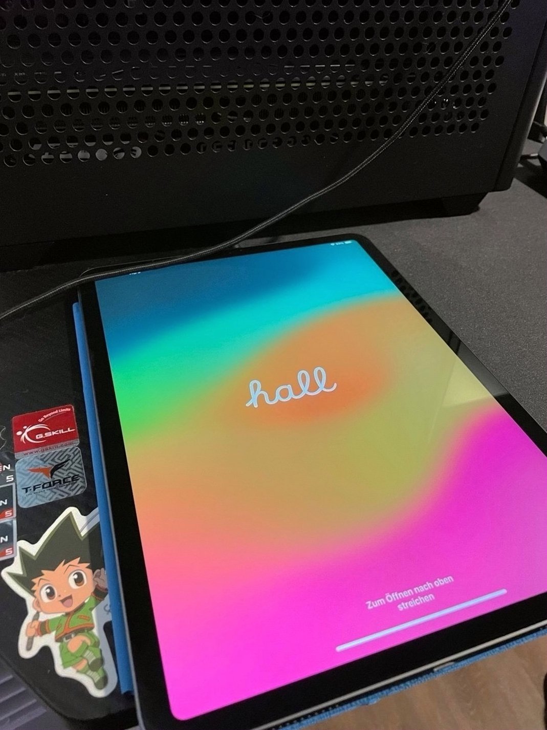 Apple iPad Pro 11 Inch 2nd Generation 128GB Unlocked - Used image 3