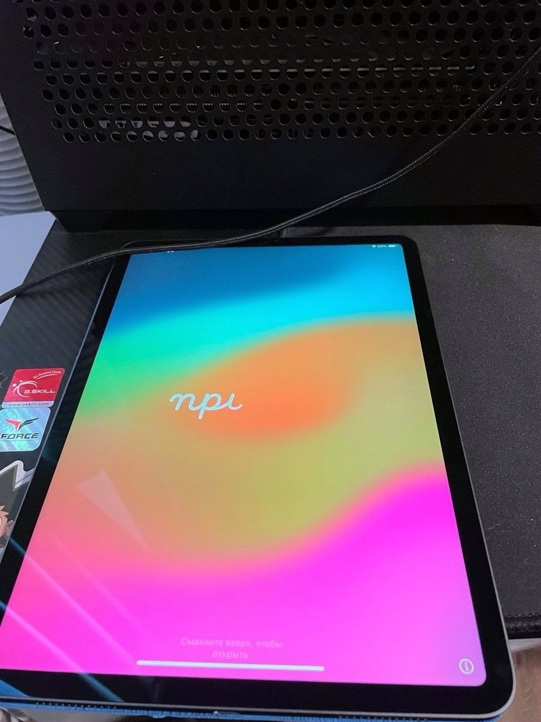 Apple iPad Pro 11 Inch 2nd Generation 128GB Unlocked - Used image 4