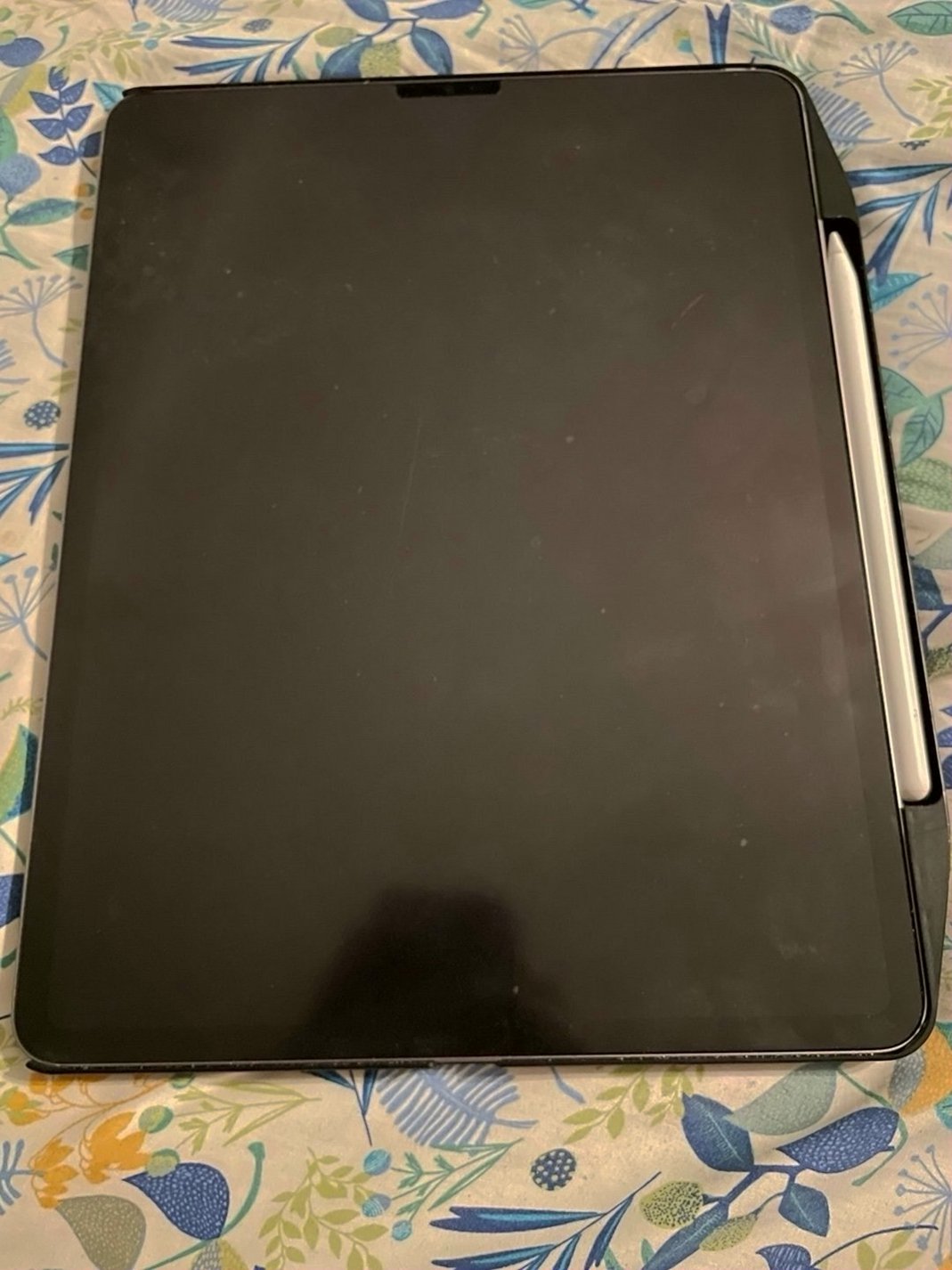 Apple iPad Pro 12 Inch 6th Gen 128GB Space Gray Unlocked - Used image 4