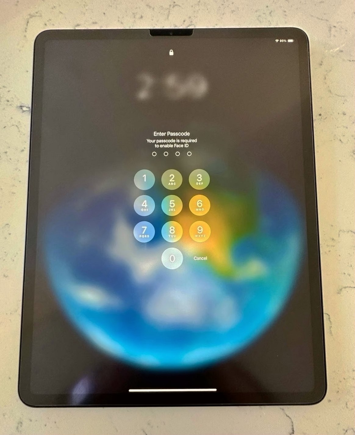 Apple iPad Pro 12.9 64GB Space Grey Unlocked - Used image 3