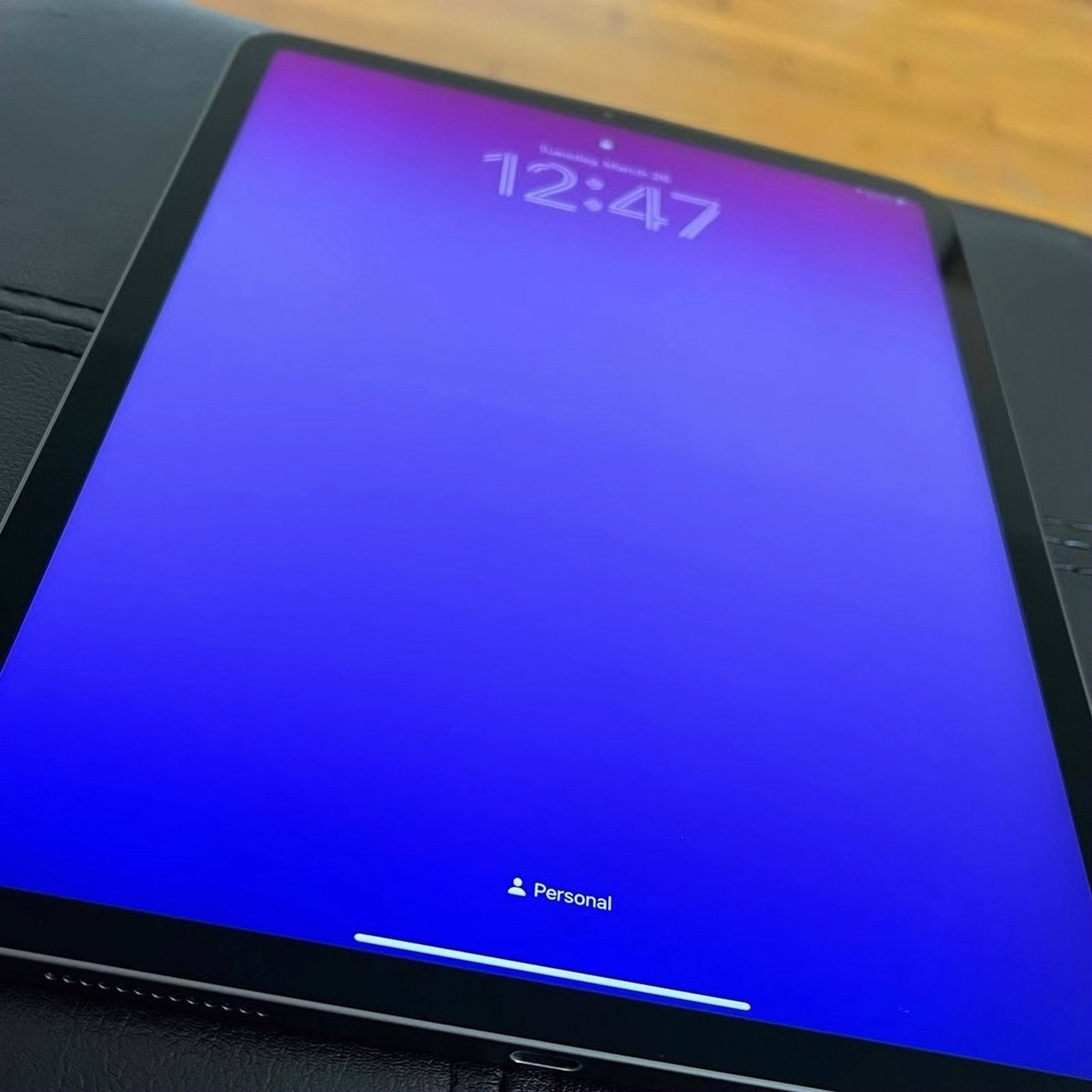 Apple iPad Pro 11" 64GB Space Gray Unlocked - Used image 2