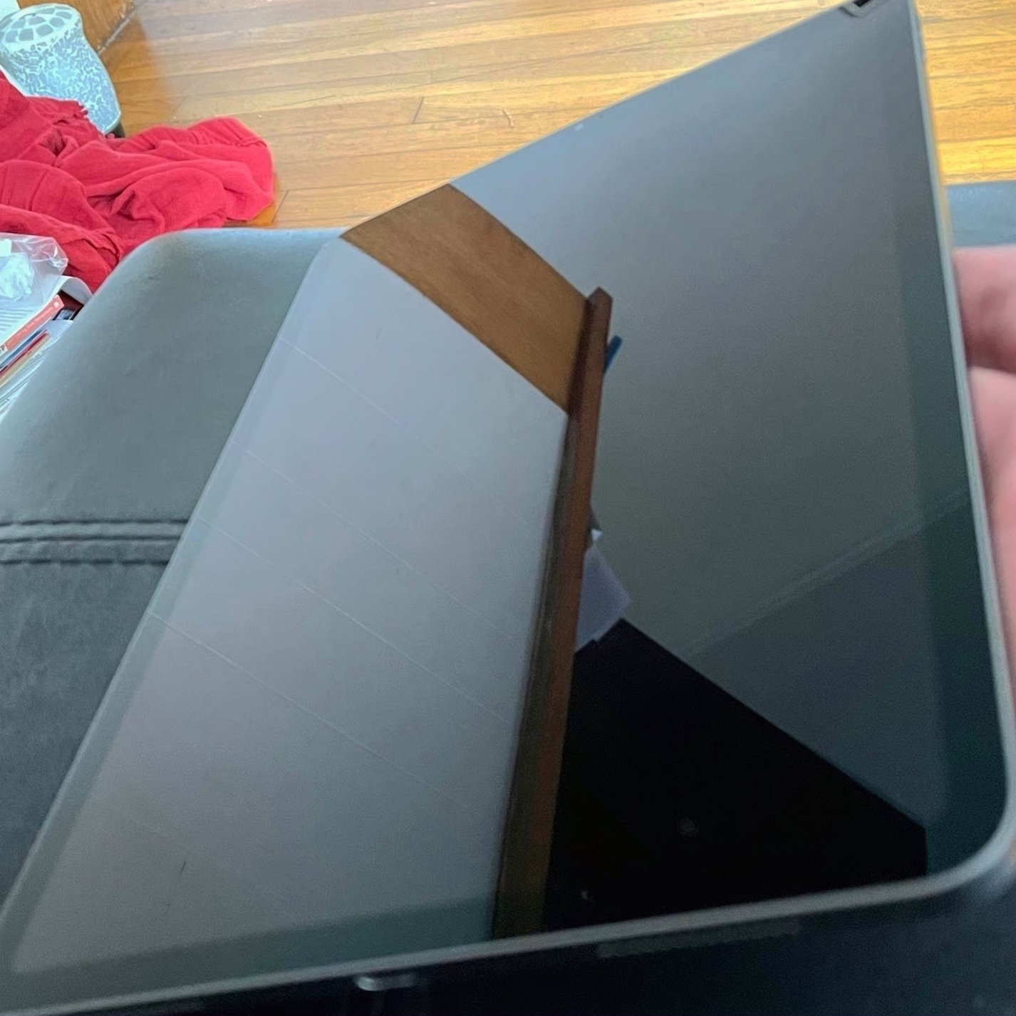 Apple iPad Pro 11" 64GB Space Gray Unlocked - Used image 3