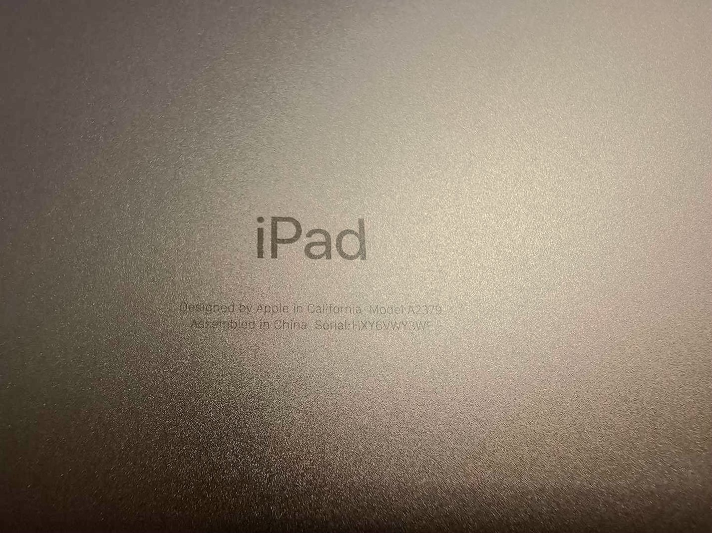 Apple iPad Pro 12.9 5th Generation 128GB Unlocked - Used image 4