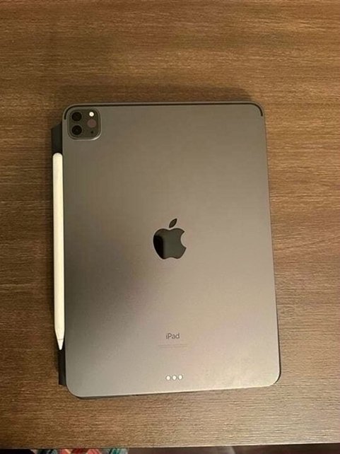 Apple iPad Pro 11-inch (3rd Generation) 128GB Space Gray Unlocked - Used image 2