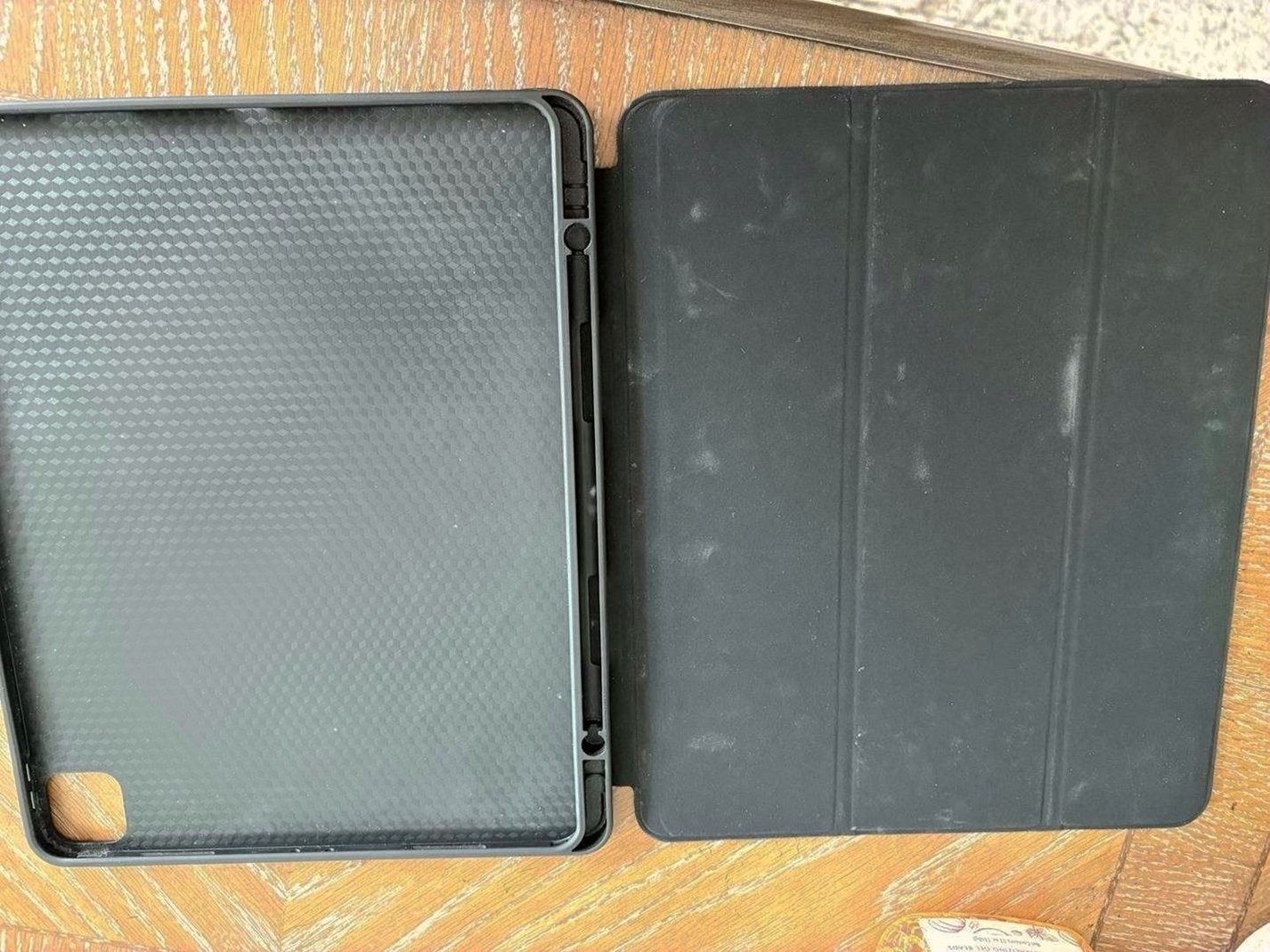 Apple iPad Pro 12.9 inch 5th Generation 128GB Space Gray Unlocked - Used image 4