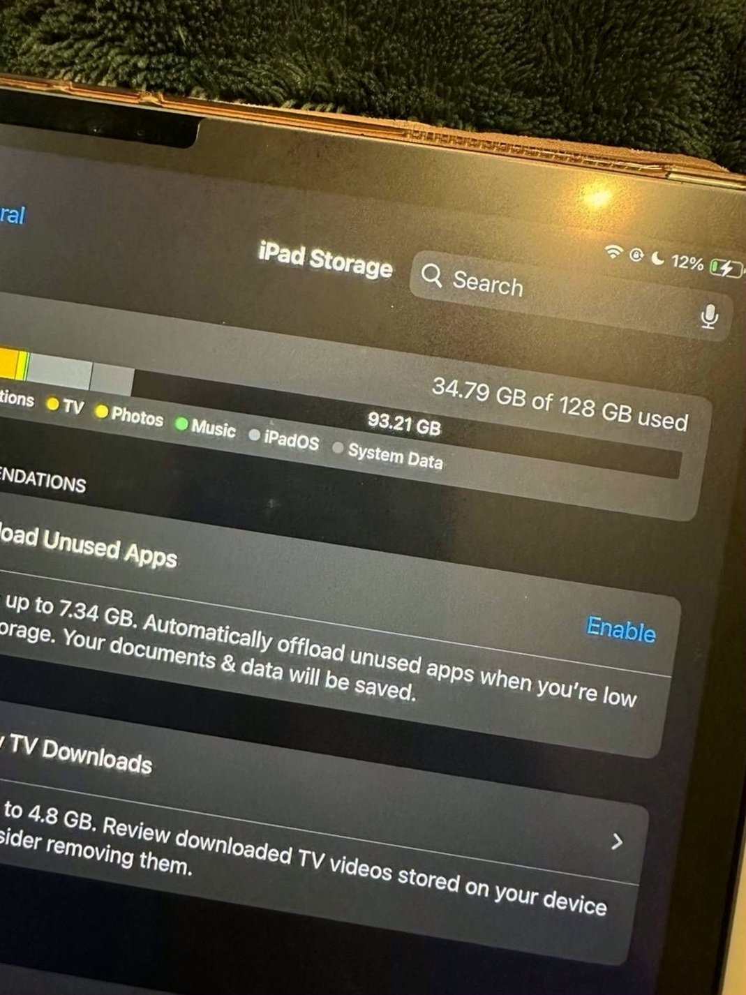 Apple iPad Pro 4th Generation 12.9 inch Unlocked - Used image 4