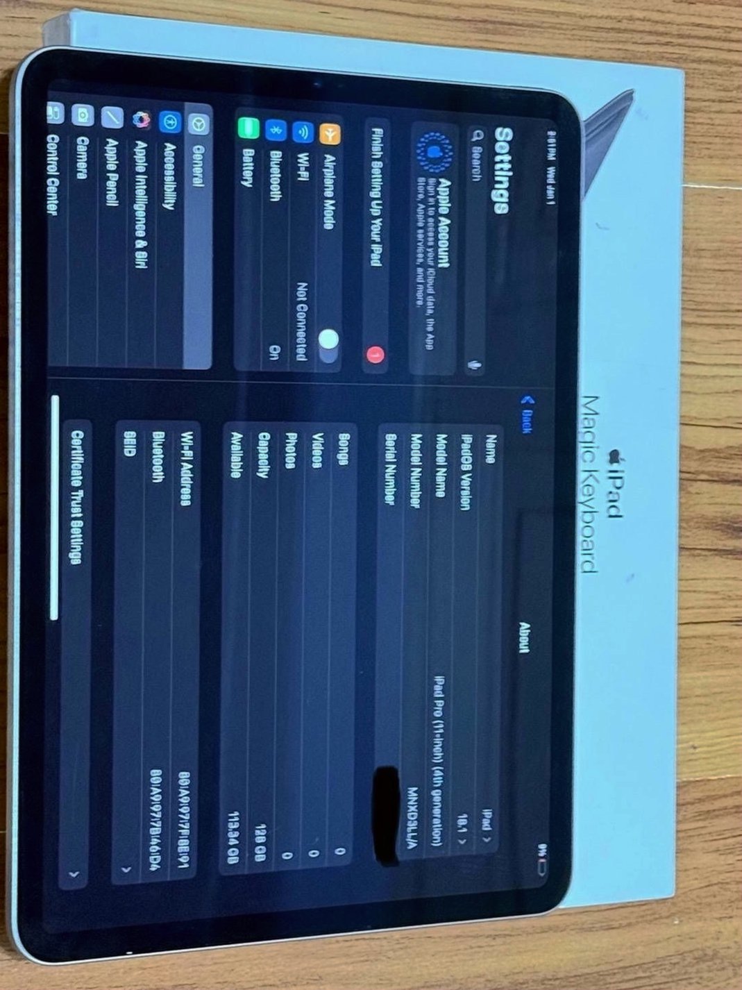 Apple iPad Pro 11 4th Gen 128GB Space Gray Unlocked - Used image 2