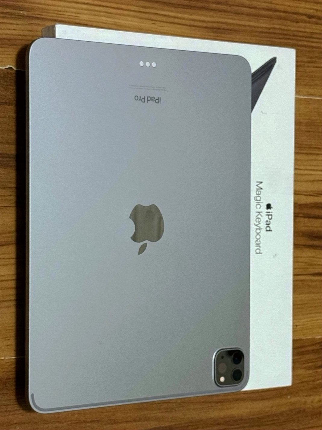 Apple iPad Pro 11 4th Gen 128GB Space Gray Unlocked - Used image 3