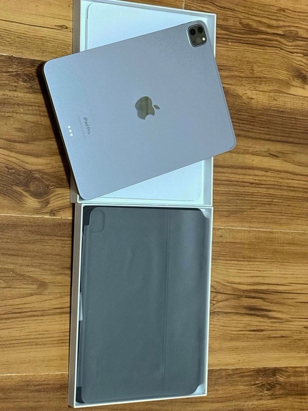 Apple iPad Pro 11 4th Gen 128GB Space Gray Unlocked - Used image 4