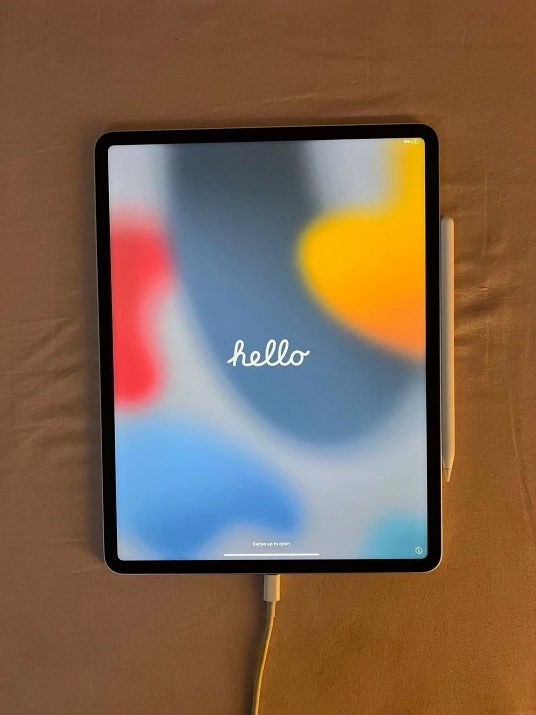Apple iPad Pro 12.9 inch 5th Generation 128GB Unlocked Used
