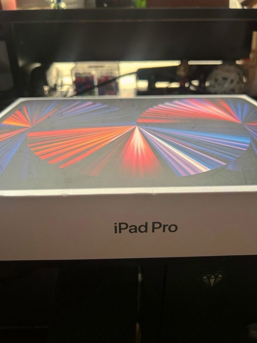 Apple iPad Pro 5th Generation 12.9 Inch Wi-Fi Unlocked - Used image 4