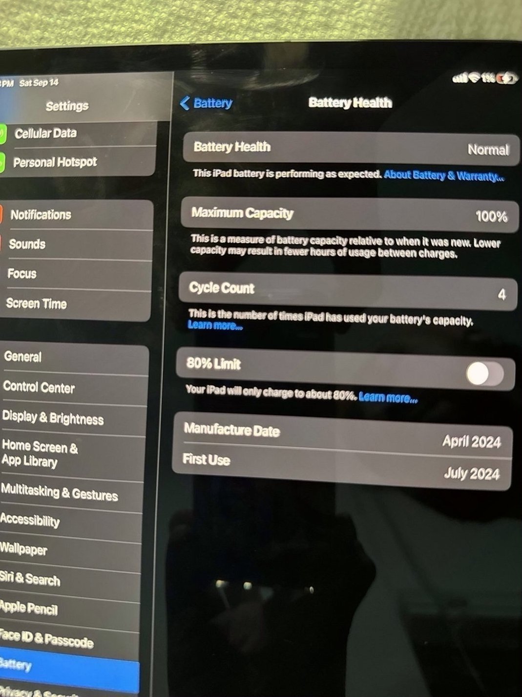 Apple iPad Pro 11 M4 512GB Cellular Unlocked - Used image 3