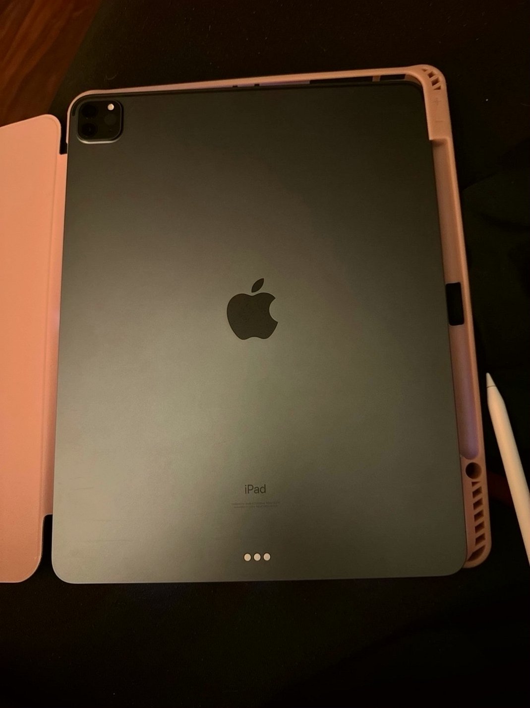 Apple iPad Pro 12 256GB Unlocked Used image 3