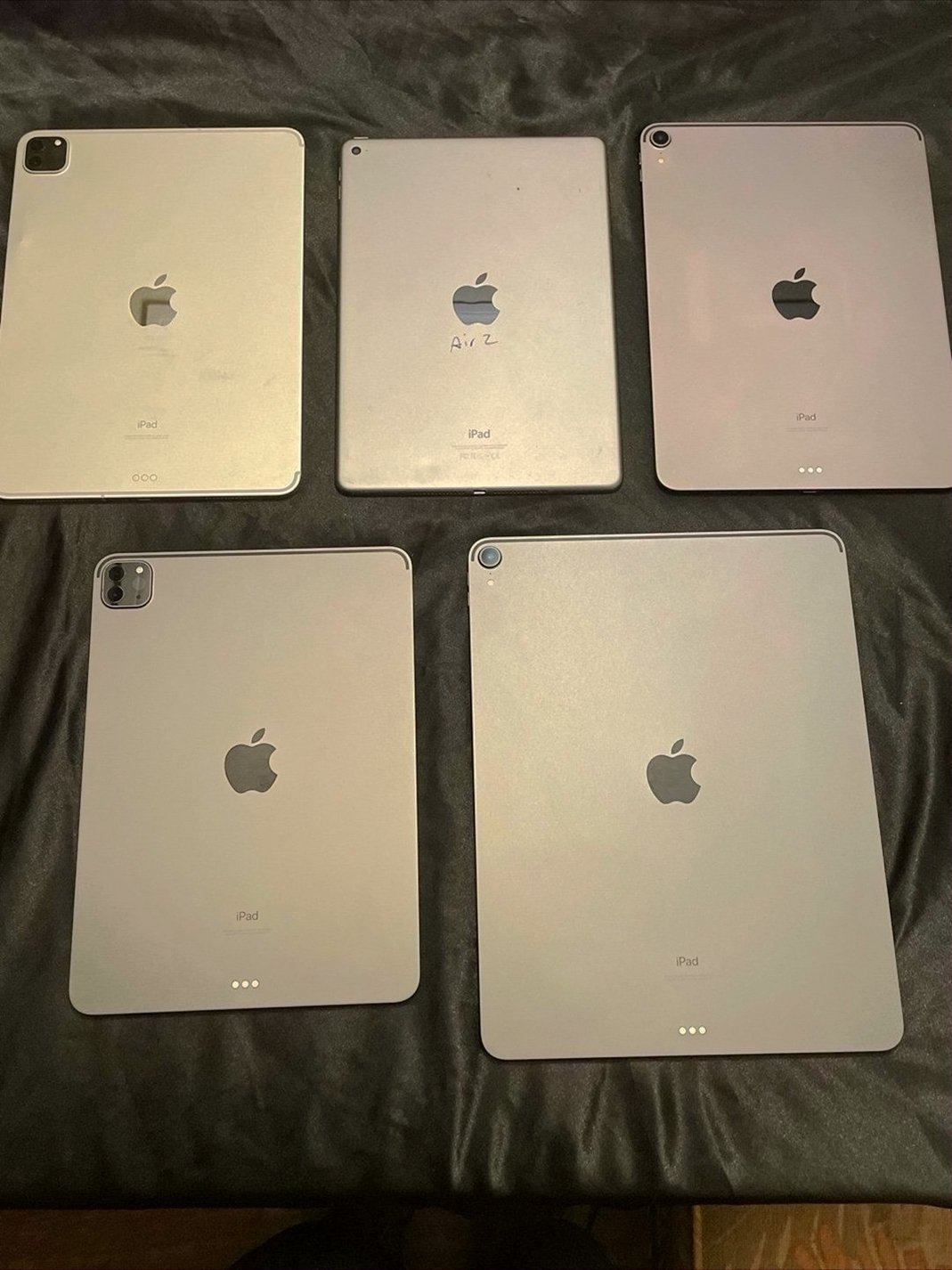 Apple iPad Pro 12.9 Inch 256GB Unlocked - Used image 2