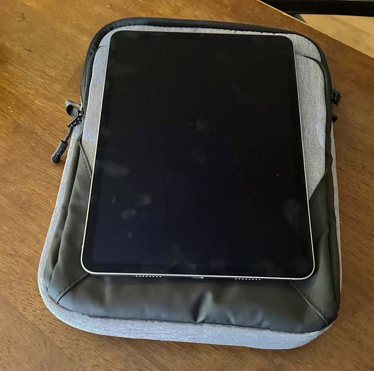 Apple iPad Pro 11 inch Gen4 128GB Unlocked - Used