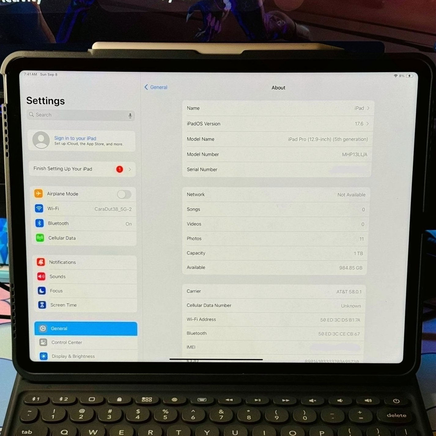 Apple iPad Pro 5th Gen 12.9 1TB Unlocked Used image 3
