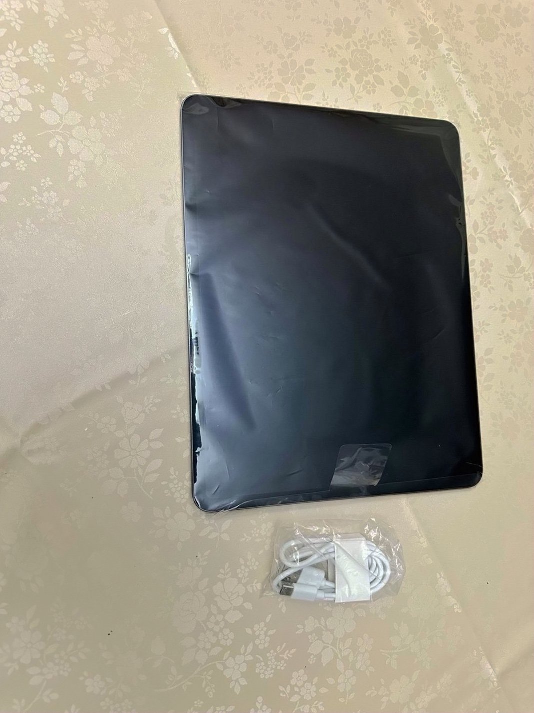 Apple iPad Pro 4th Generation 256GB Space Gray Unlocked - Used