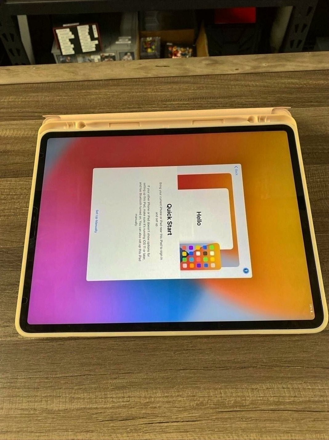 Apple iPad Pro 12.9inch 256GB Space Gray Unlocked - Used