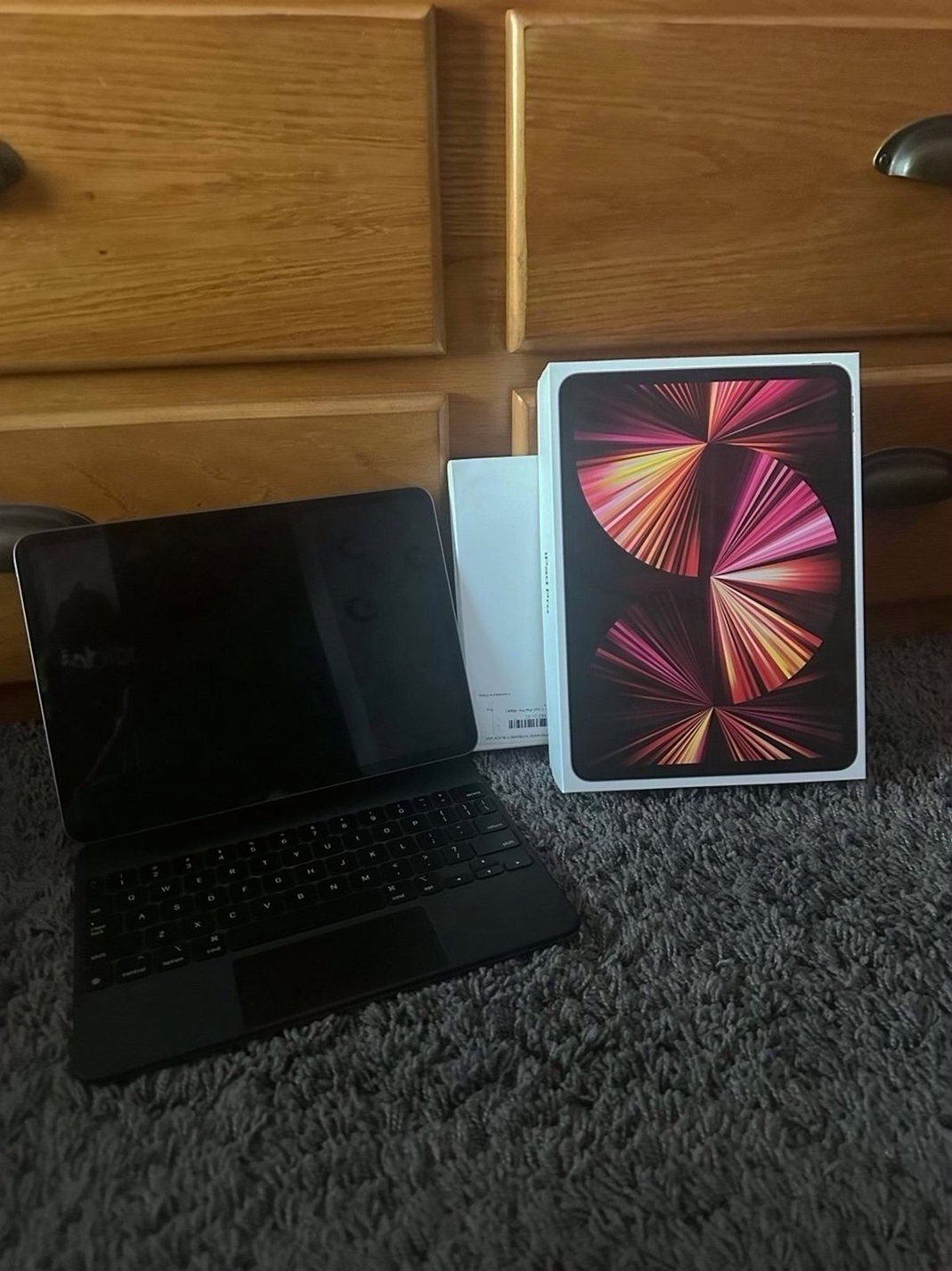 Apple iPad Pro 3rd Generation 128GB Space Gray Unlocked - Used