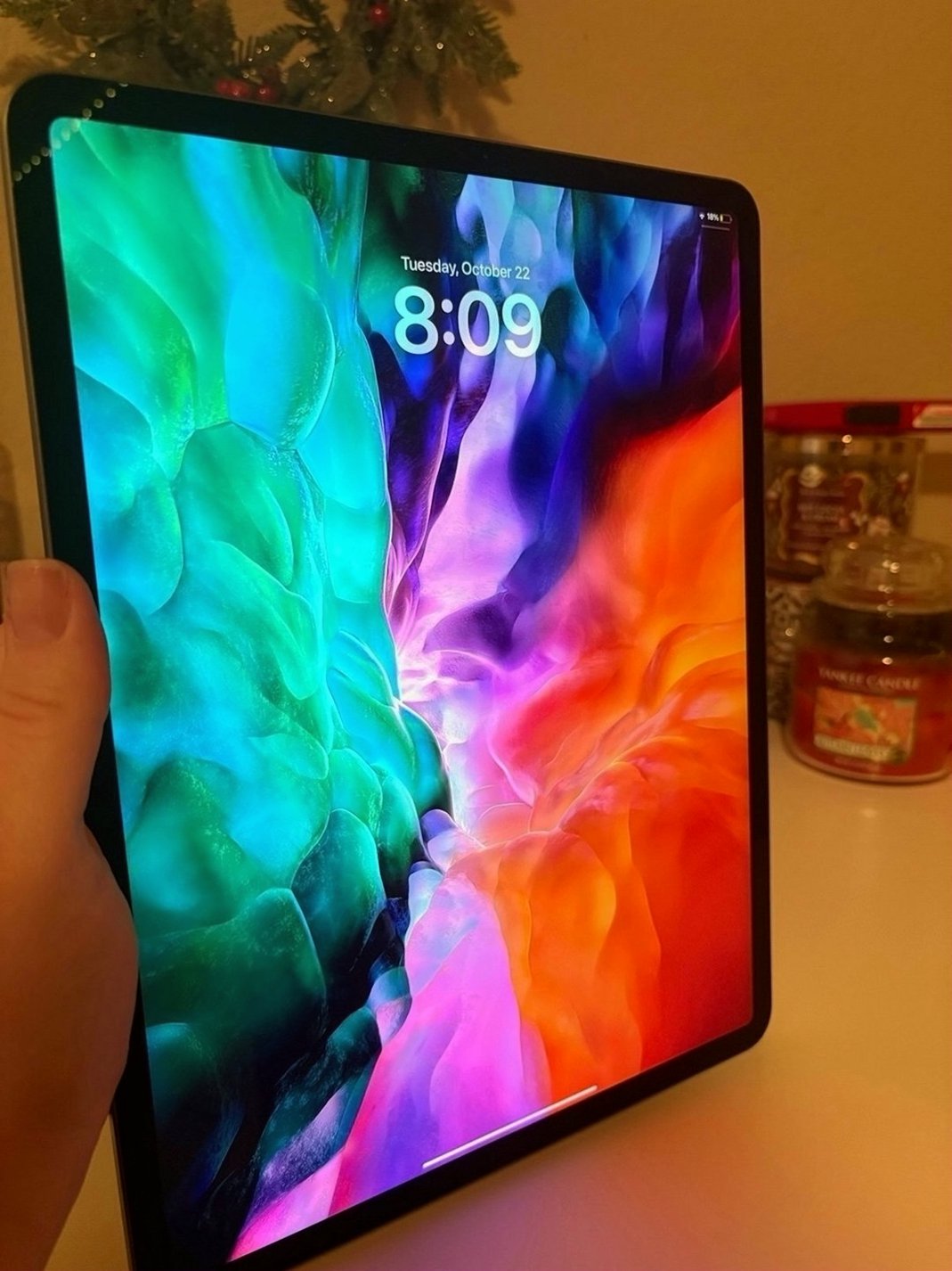 Apple iPad Pro 4th Generation 128GB 12.9 inch Unlocked - Used