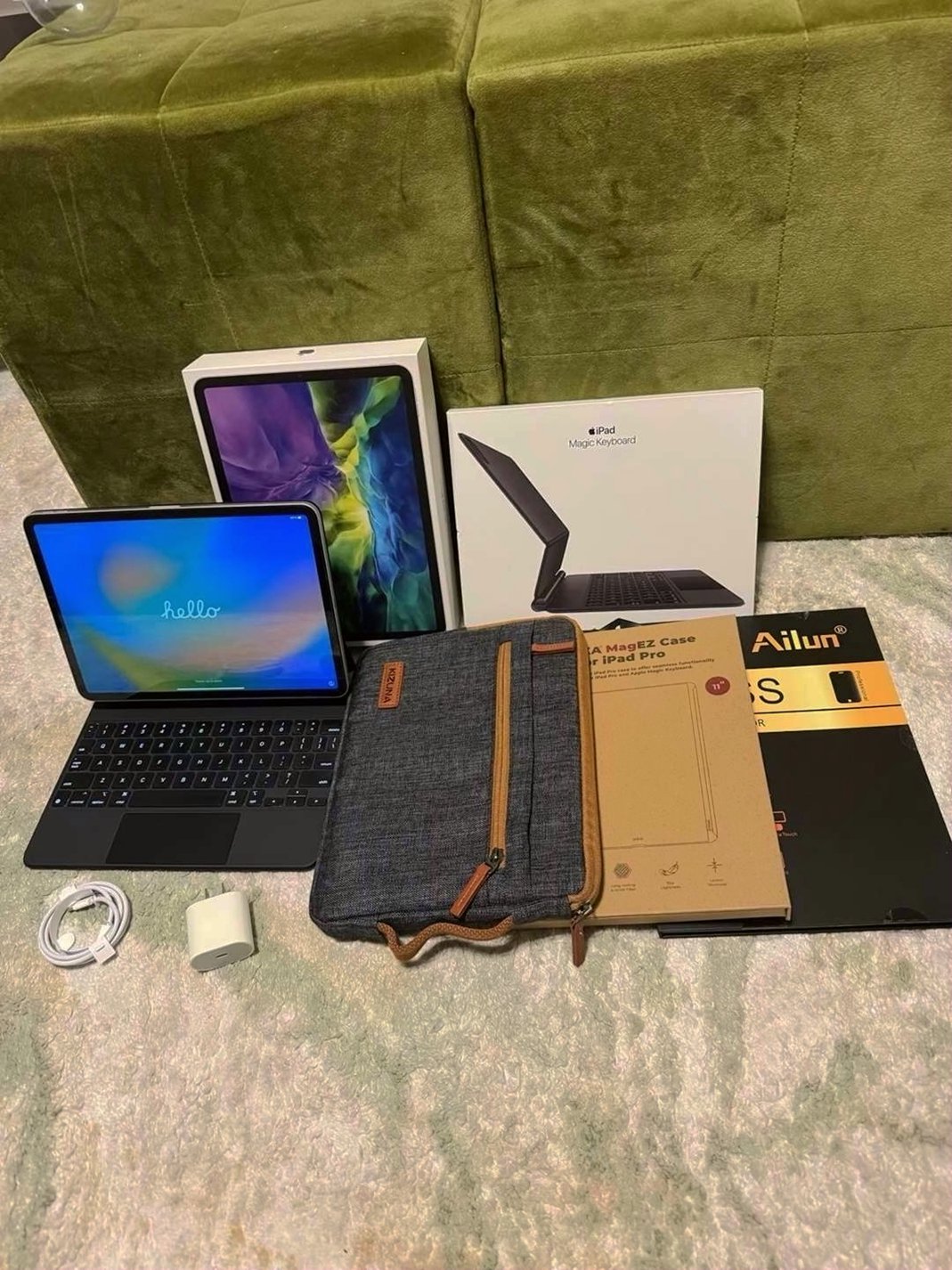 Apple iPad Pro 11 inch 2nd Generation 256GB Unlocked Used