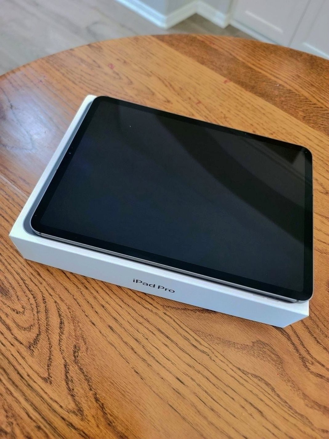 Apple iPad Pro 11 inch 128GB Space Gray Unlocked - Used