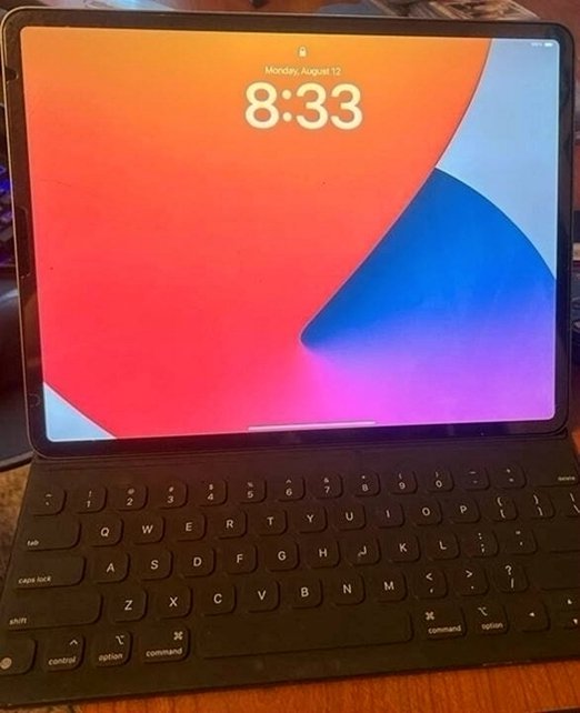 Apple iPad Pro 12.9" 256GB Unlocked Used with Magnetic Apple Keyboard