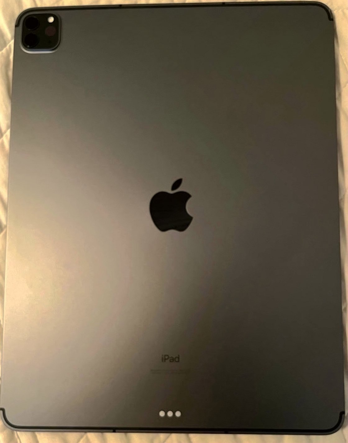 Apple iPad Pro 12.9 5th Gen 256GB Space Gray Unlocked - Used