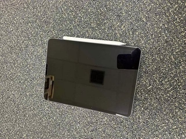 Apple iPad Pro 11inch 3rd Gen 128GB Unlocked - Used