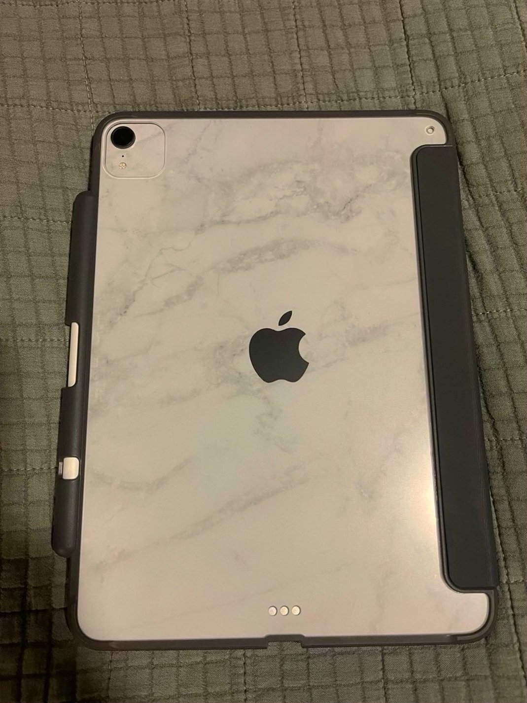 Apple iPad Pro 3rd Gen 64GB Space Gray Unlocked - Used image 3
