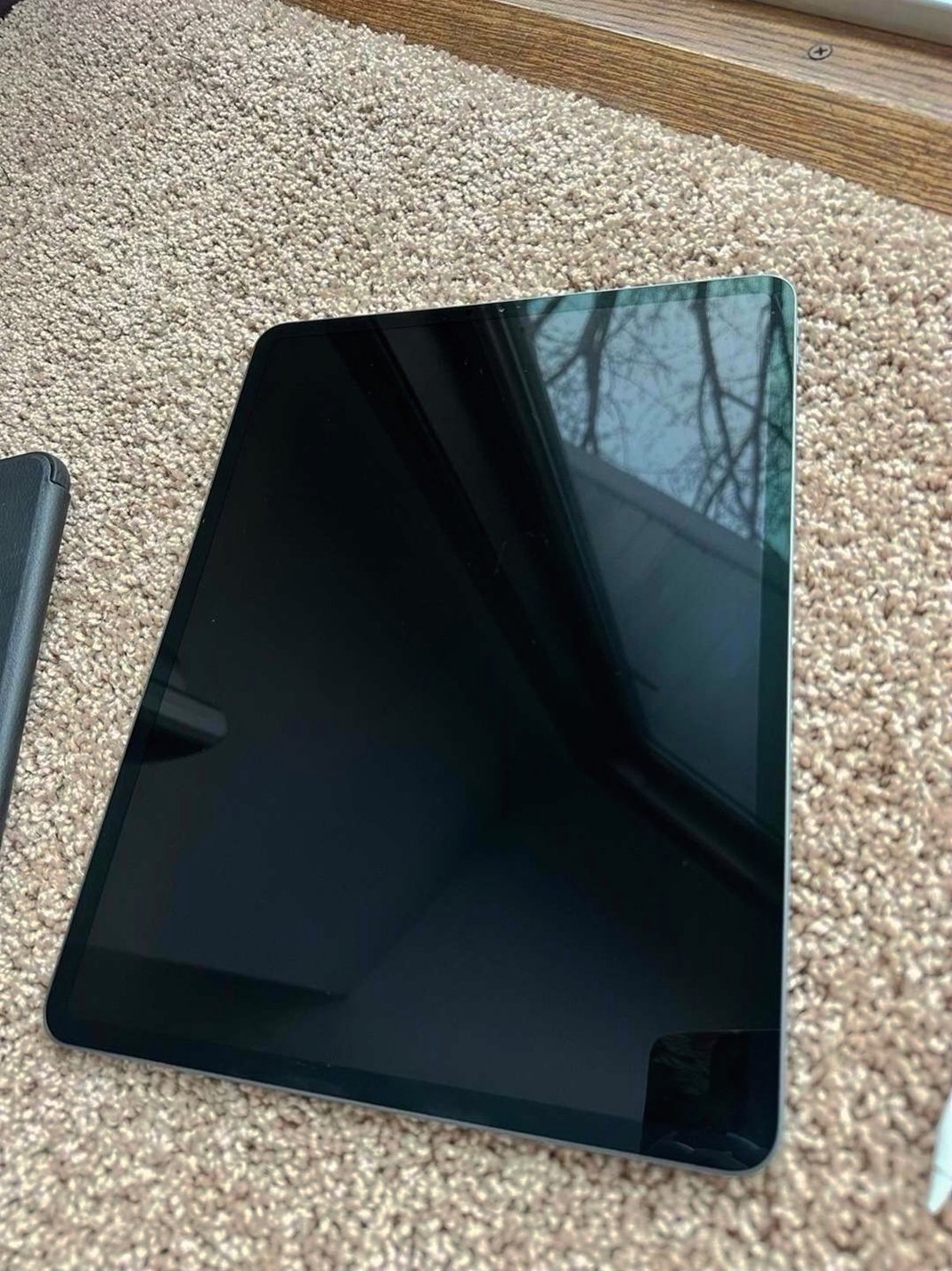 Apple iPad Pro 12.9 inch 512GB Space Gray Unlocked - Used image 2