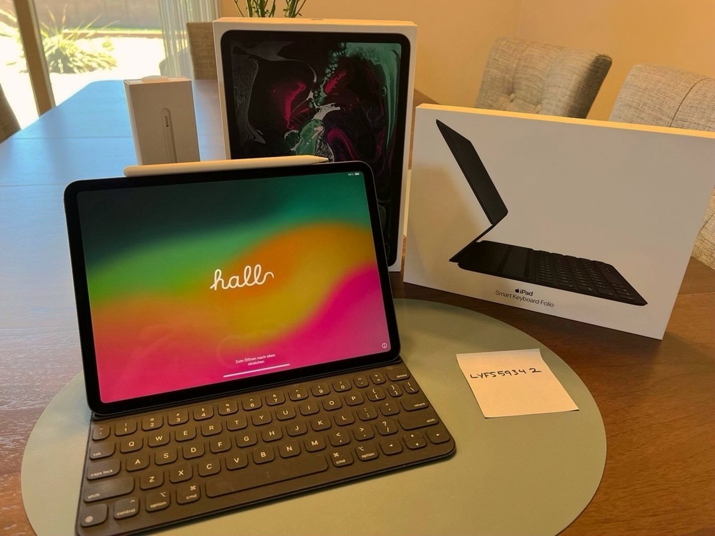 Apple iPad Pro 11” 256GB Space Gray Unlocked - Used