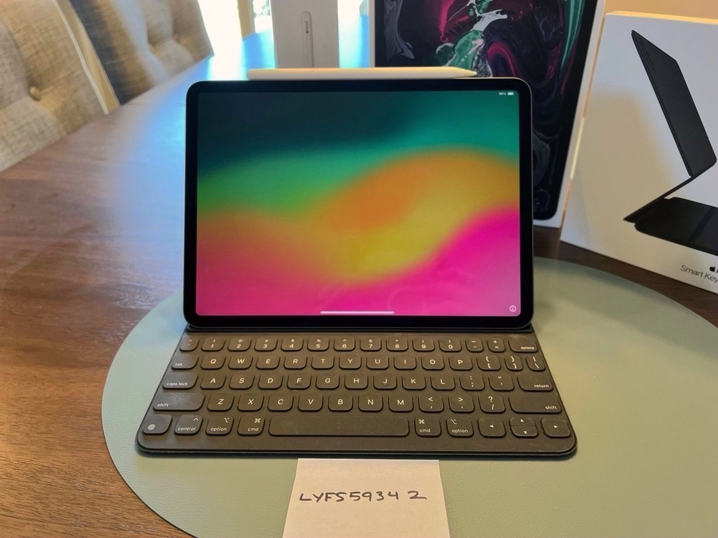 Apple iPad Pro 11” 256GB Space Gray Unlocked - Used image 2
