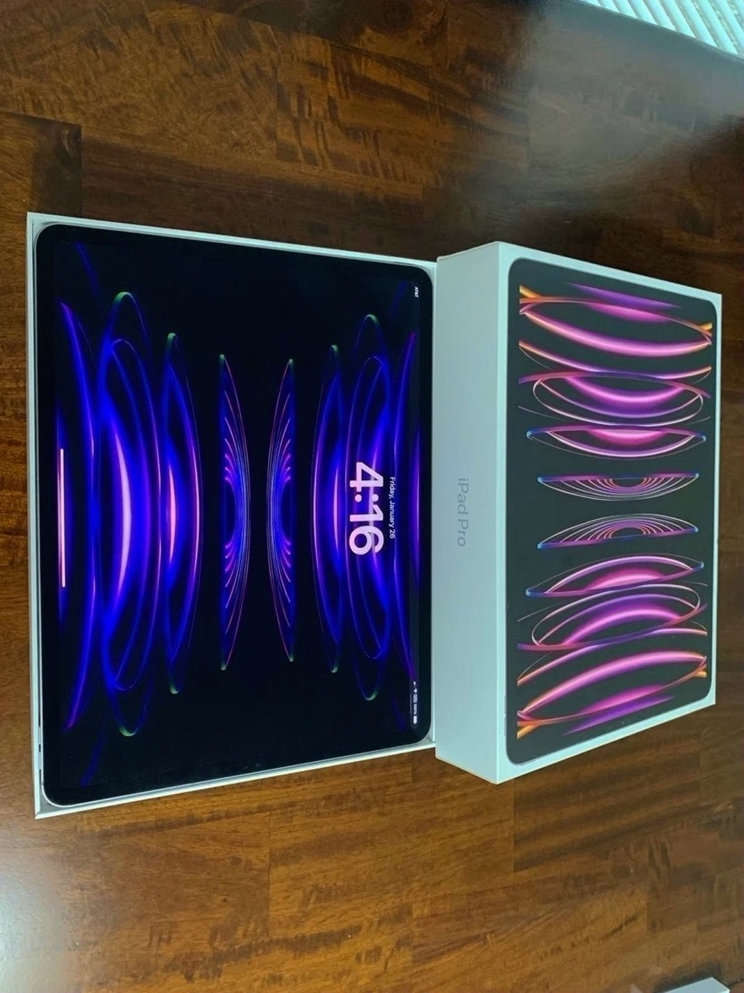 Apple iPad Pro 12.9 inch 128GB Space Gray Unlocked - Used image 2