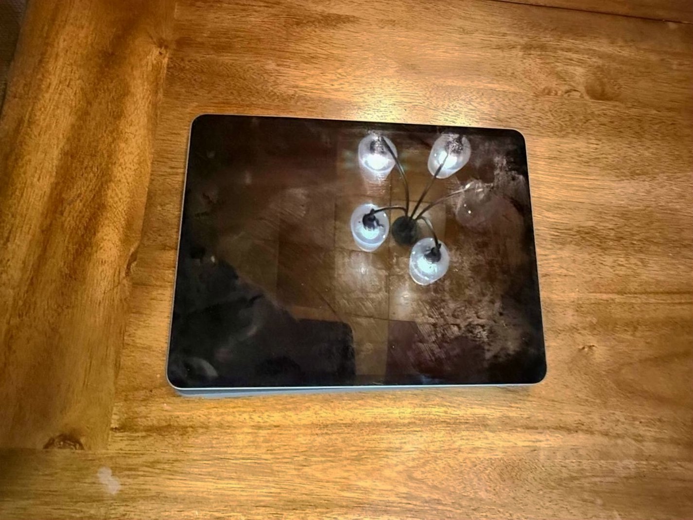 Apple iPad Pro 12.9 5th Gen 128GB Unlocked - Used image 3