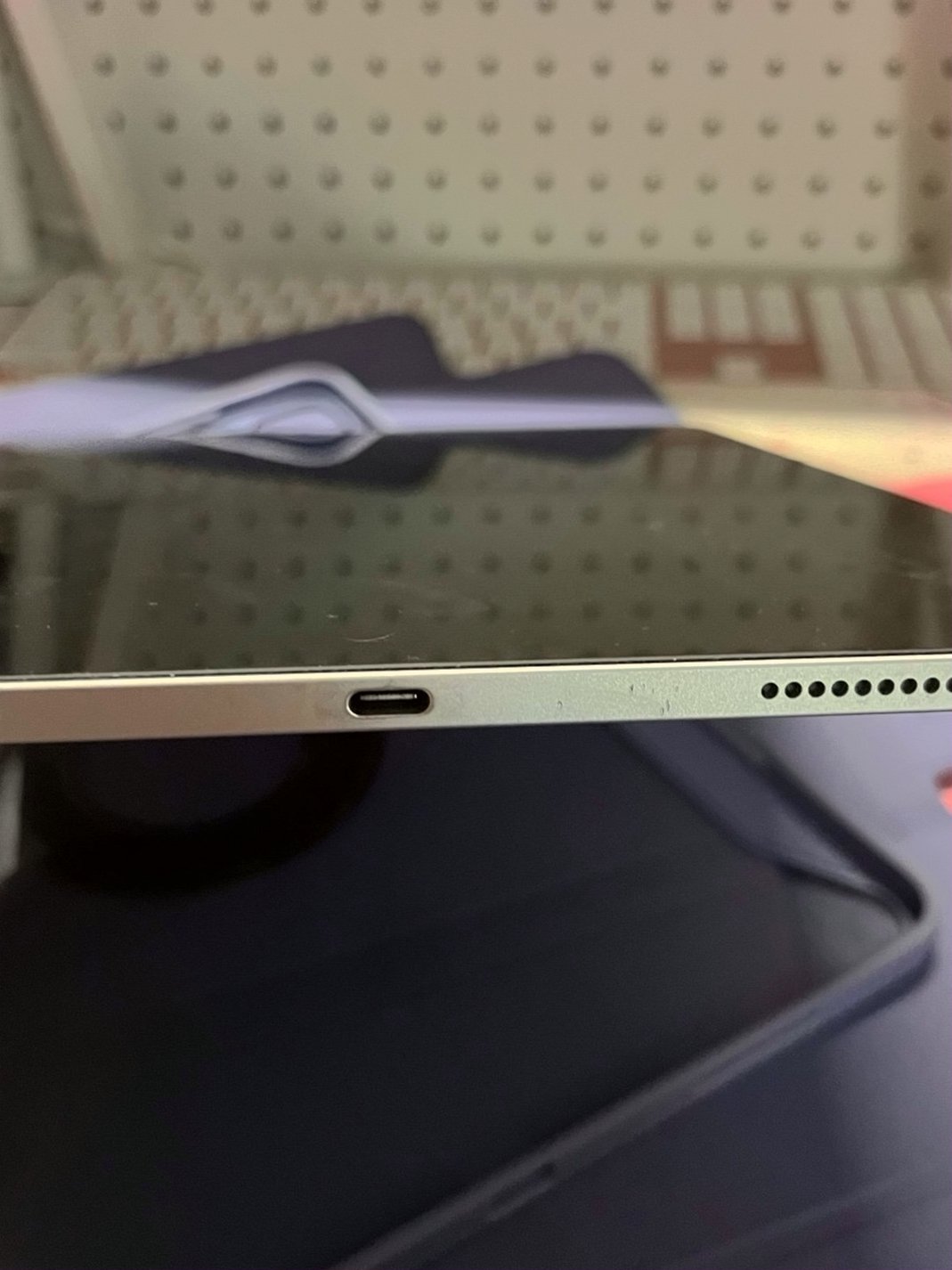 Apple iPad Pro 12.9 inch 5th Gen 1TB Silver Unlocked - Used image 4