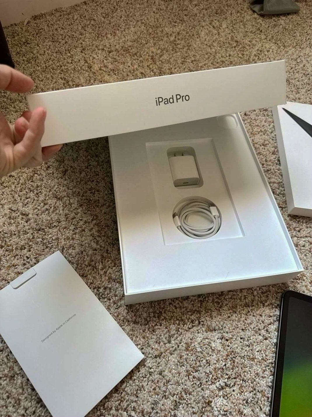 Apple iPad Pro 12.9-inch 1TB Space Grey Unlocked - Used image 3