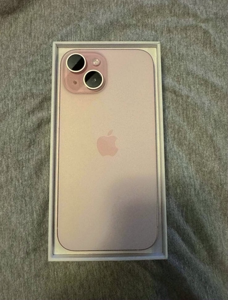 Apple iPhone 15 128GB Pink Unlocked - Used image 2
