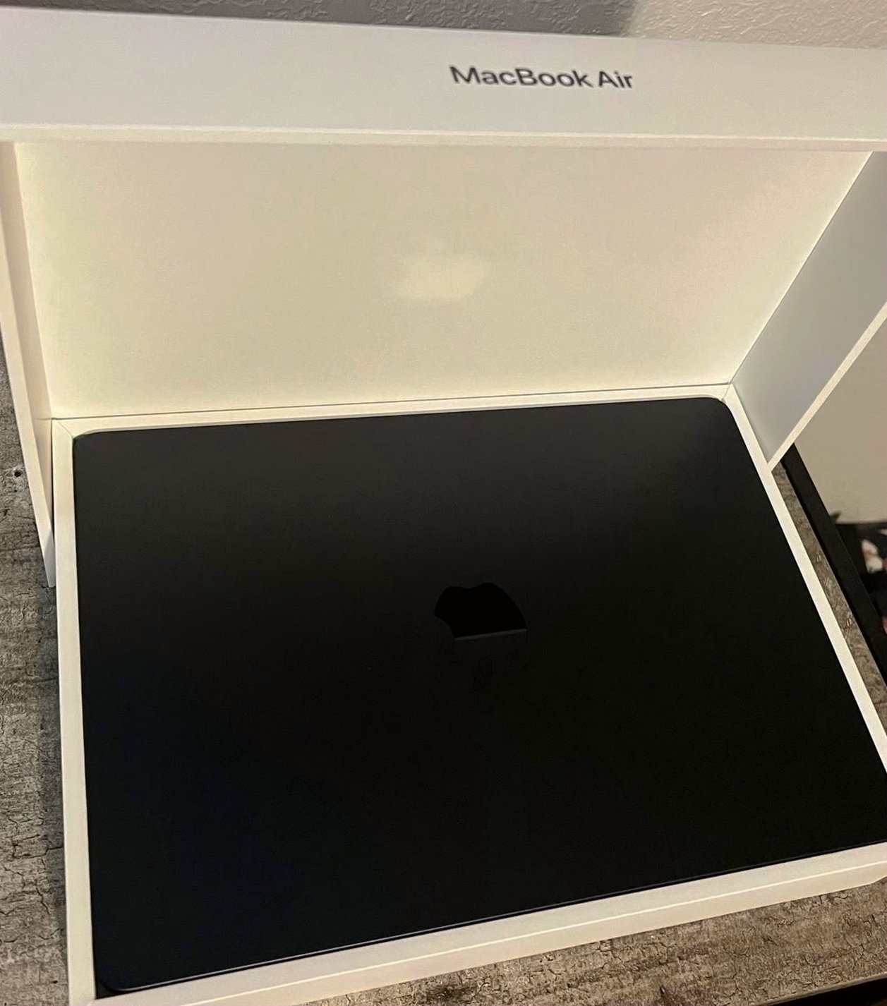Apple MacBook Air M2 256GB Midnight Blue - Used image 2