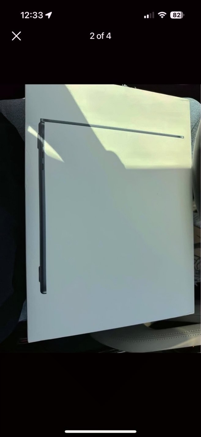 Apple Macbook Air M2 256GB Silver Unlocked - Used