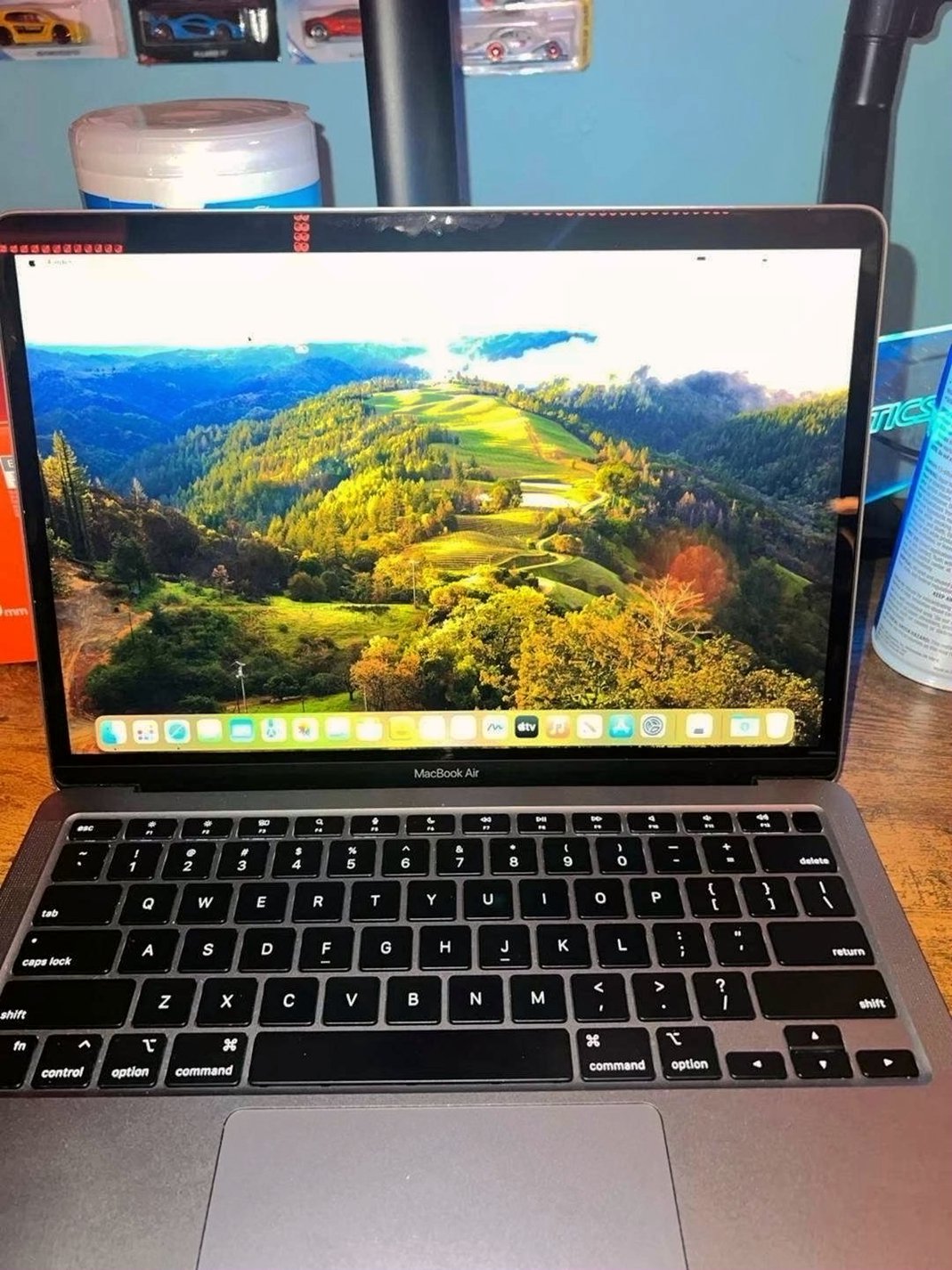 Apple MacBook Air M1 256GB Space Grey Unlocked - Used image 3