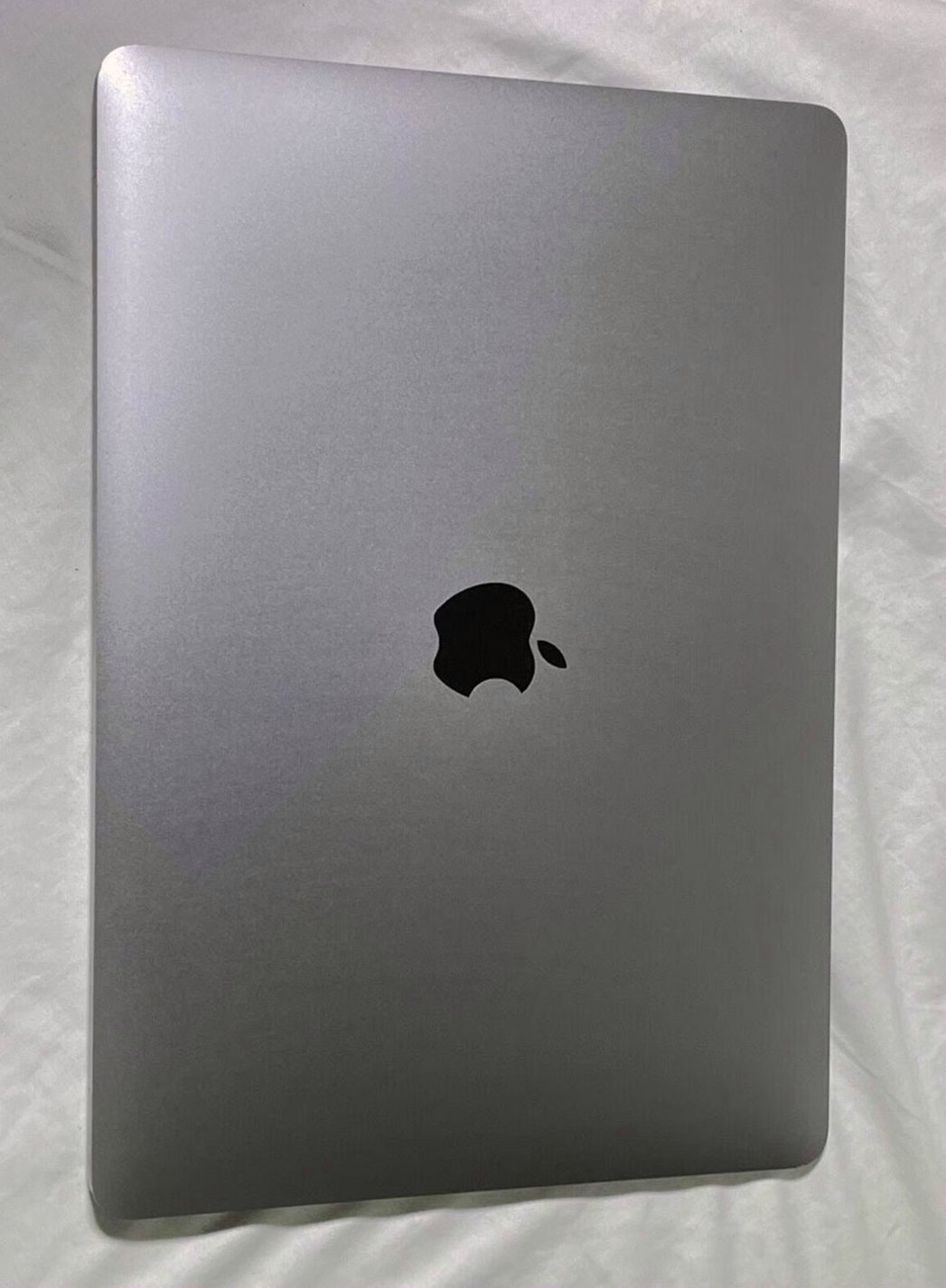 Apple MacBook Air M1 2020 8GB 256GB Used image 4