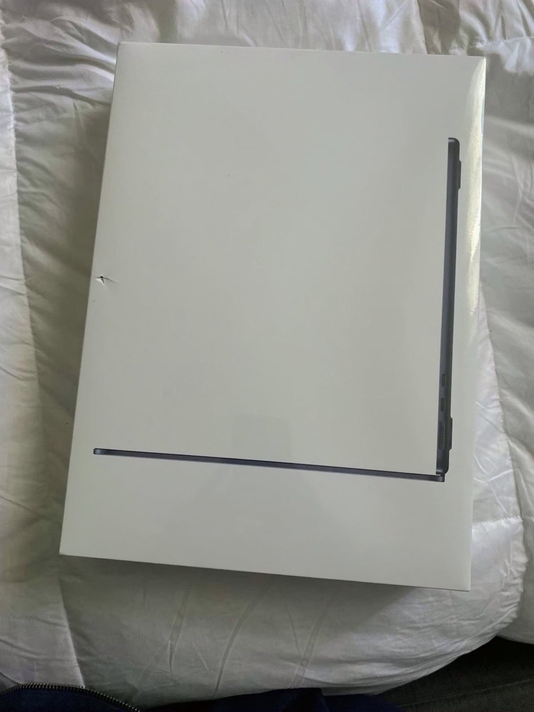 Apple MacBook Air M2 256GB Space Gray Unlocked - Used