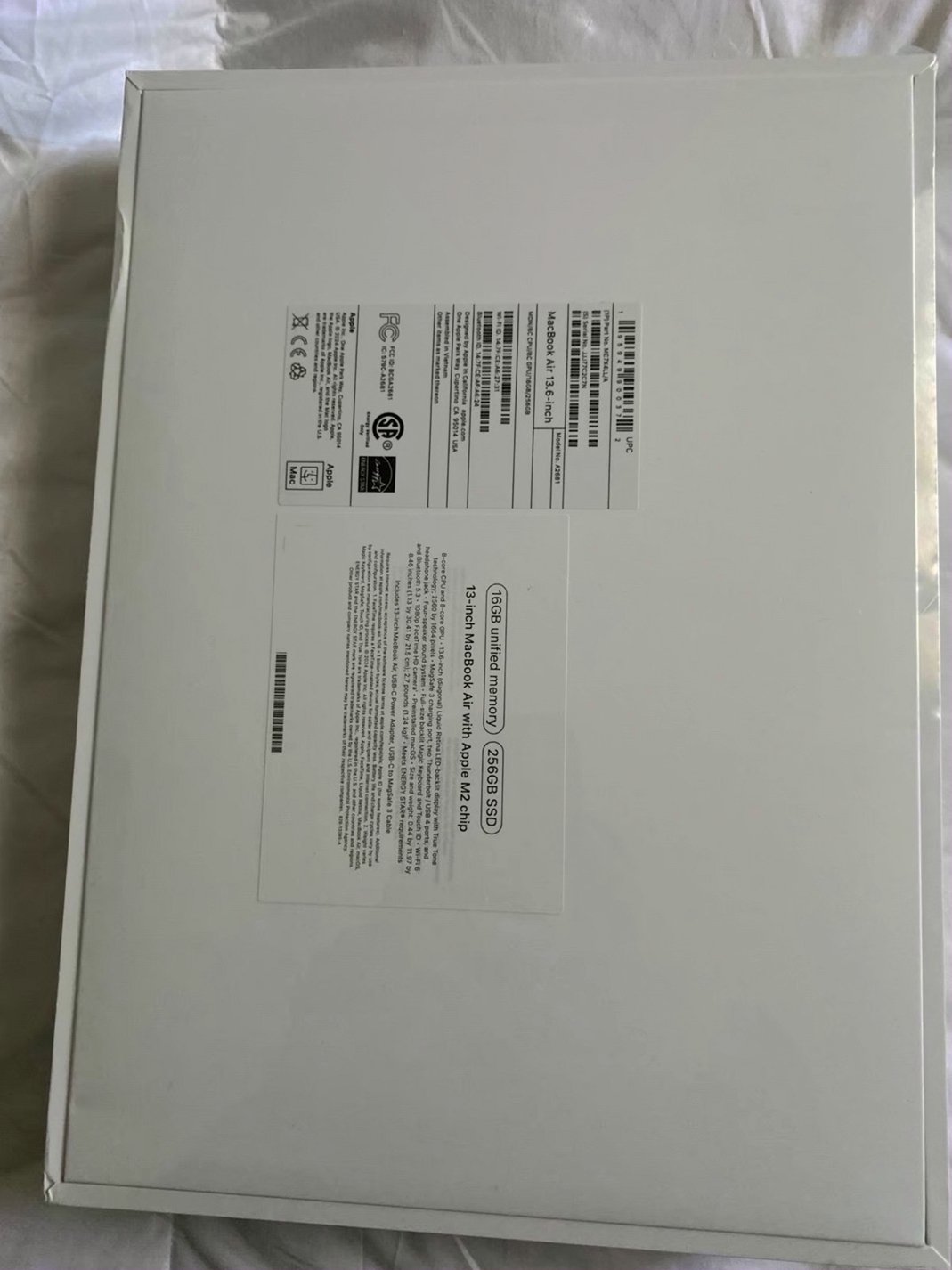 Apple MacBook Air M2 256GB Space Gray Unlocked - Used image 2