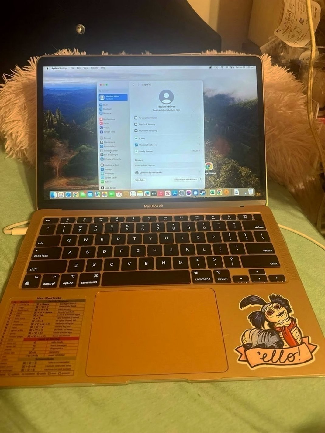 Apple MacBook Air 2020 512GB Rose Gold Unlocked - Used image 2