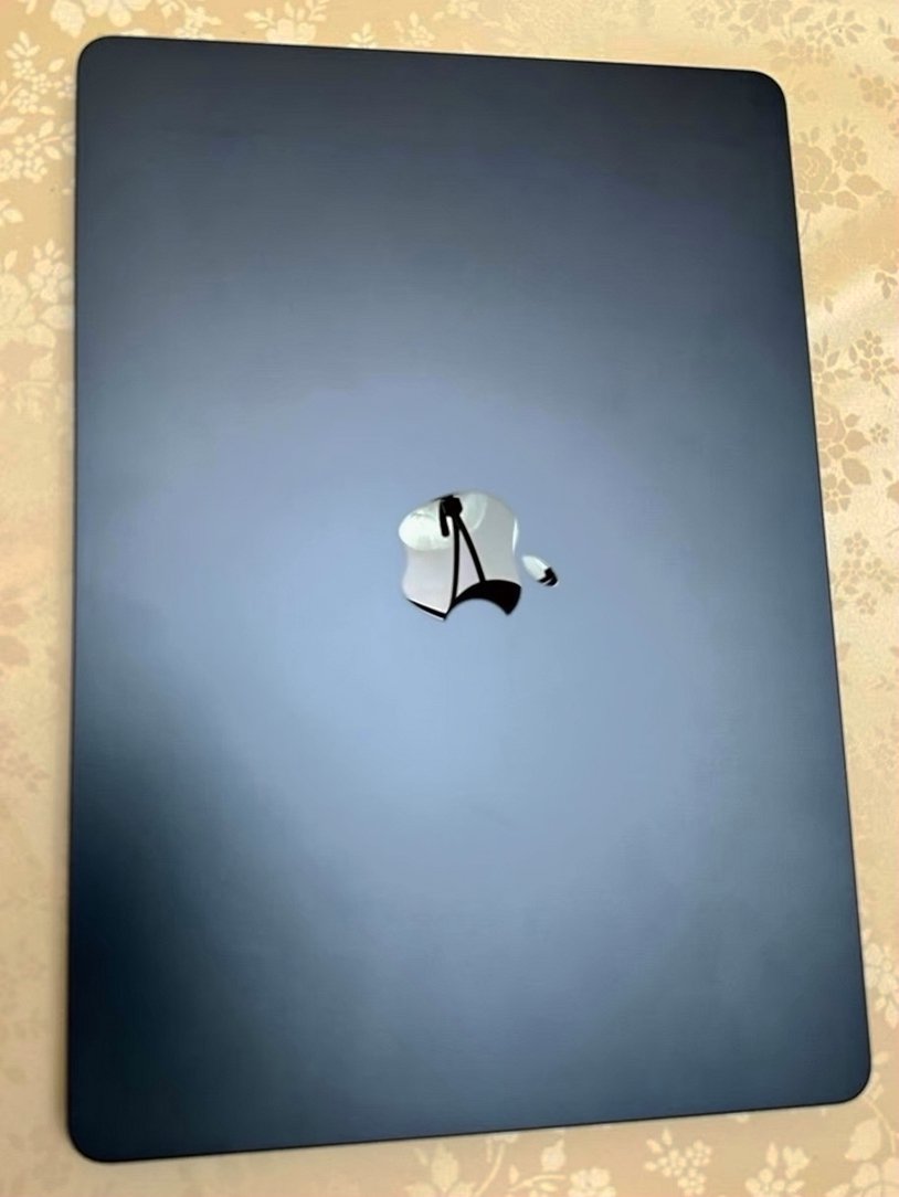 Apple MacBook Air 13” M3 Chip 256GB Space Gray - Used