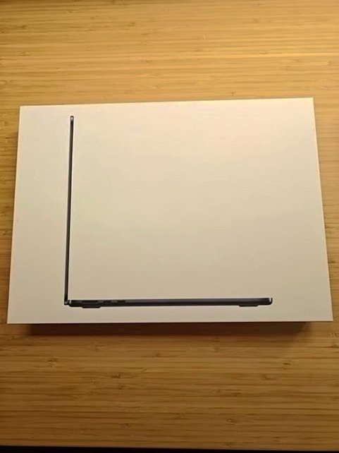 Apple MacBook Air 2024 M3 256GB Navy Blue Unlocked - Used image 4