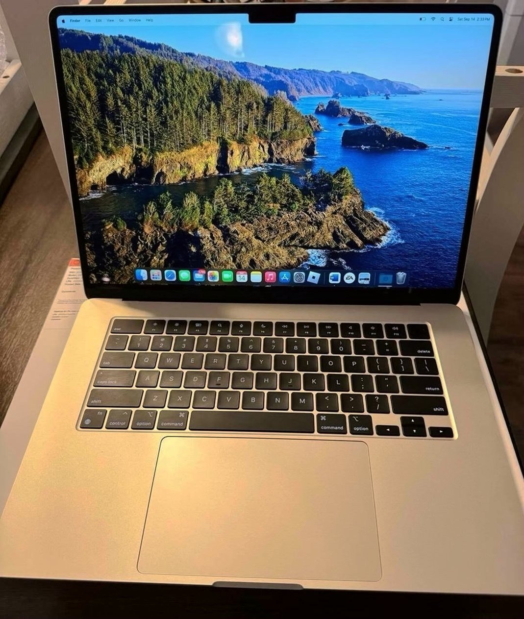 Apple MacBook Air 15 inch M3 256GB Starlight Unlocked - Used