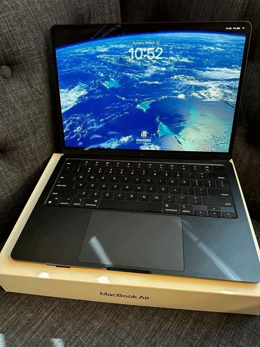 Apple MacBook Air M2 2022 256GB Midnight Unlocked - Used