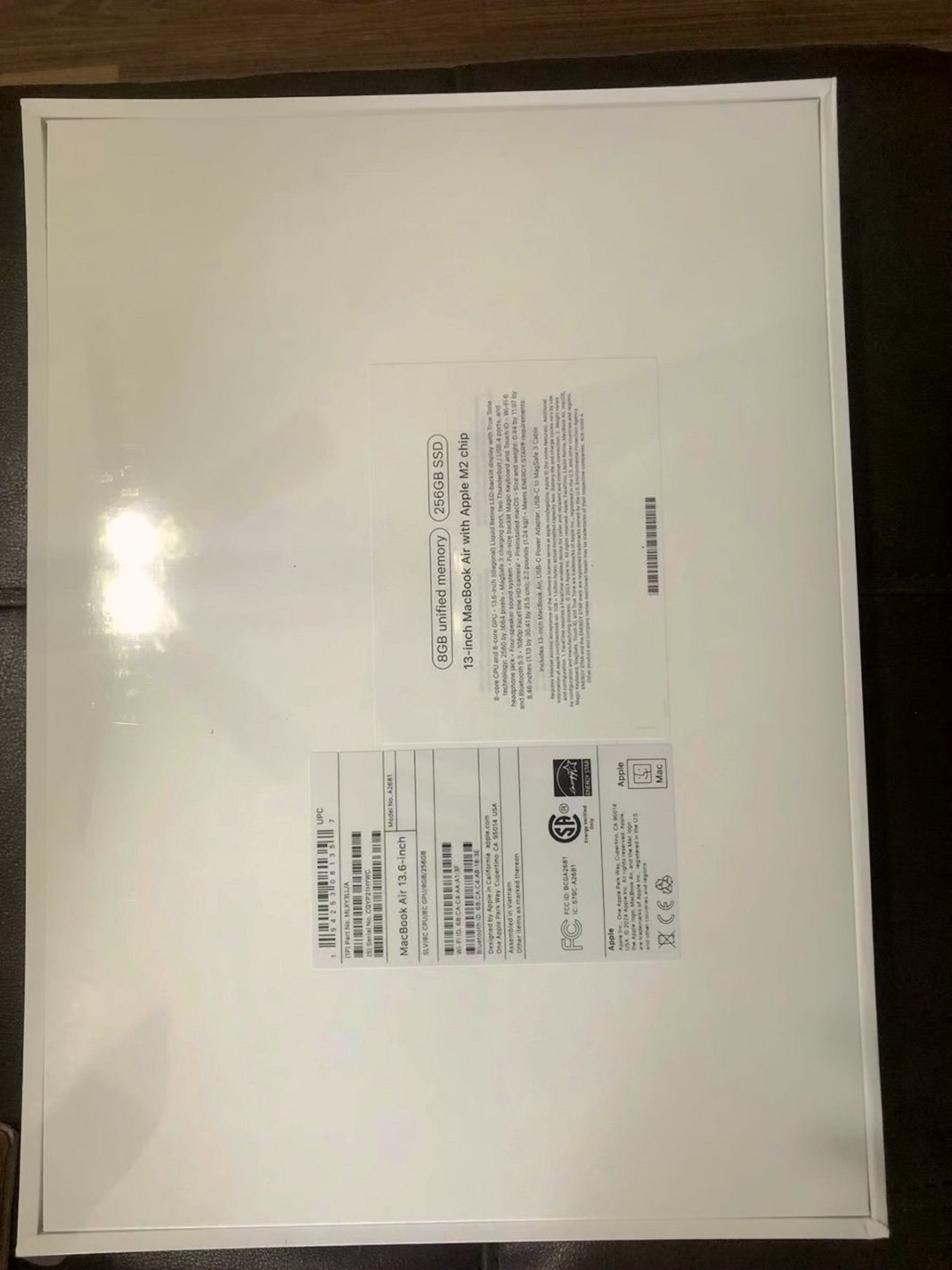 Apple MacBook Air 6J81 256GB Silver - Used image 2